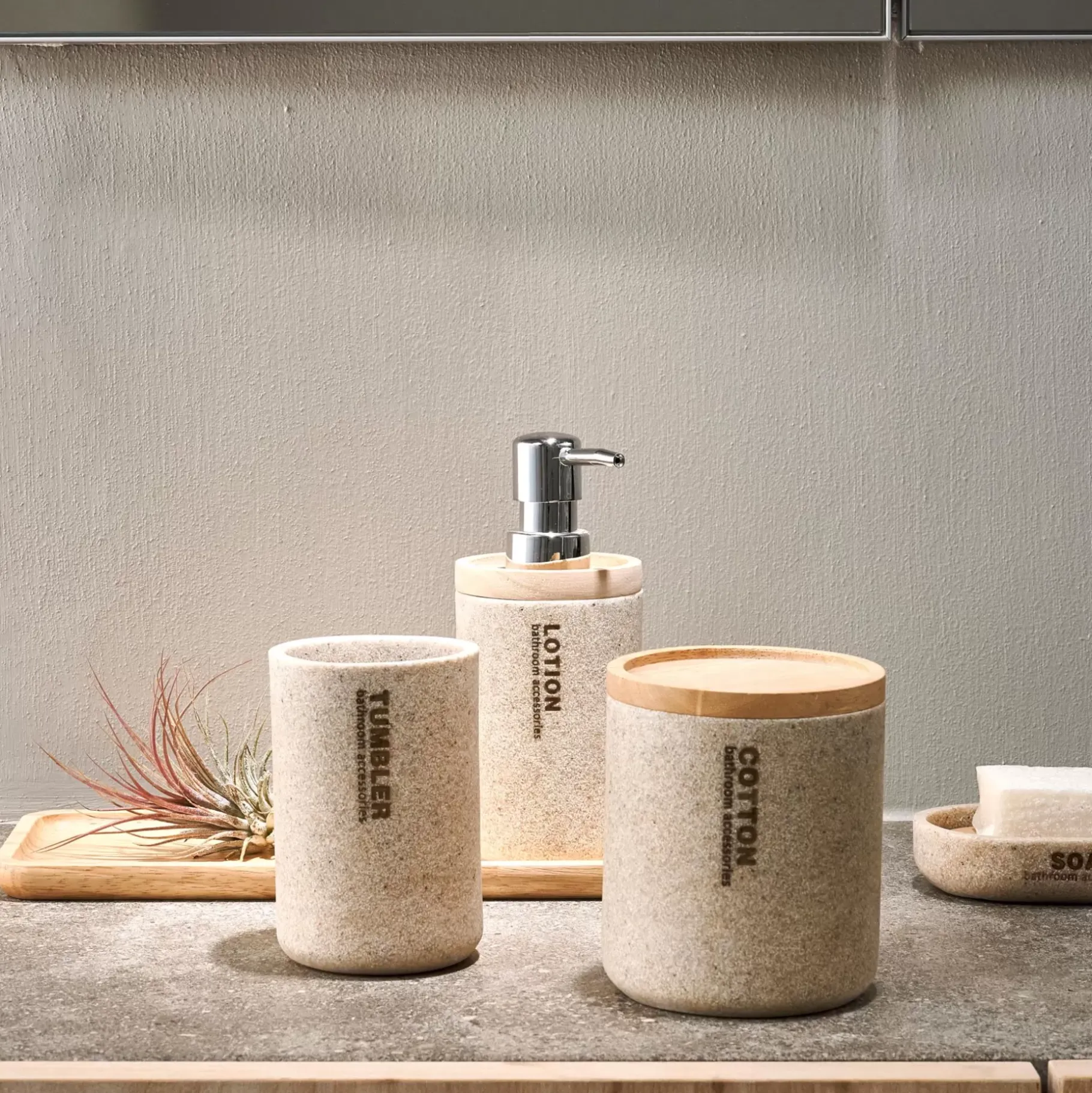 CASA New Resin Fuente Natural Clearance